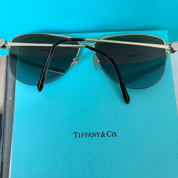 TIFFANY & CO POLARIZED SUNGLASSES - Picture 3 of 12